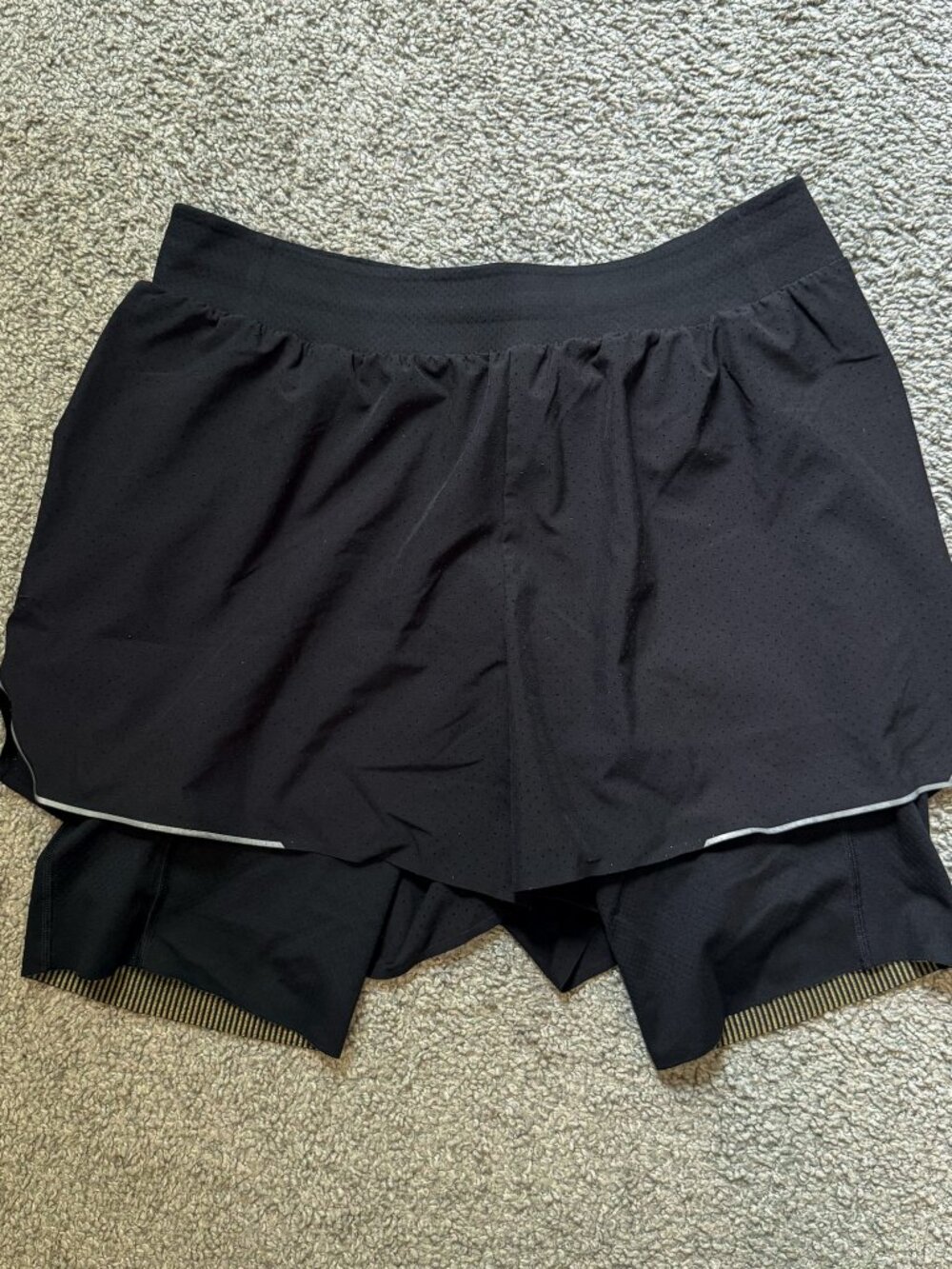 USED Lululemon Surge Short 6" Lined
